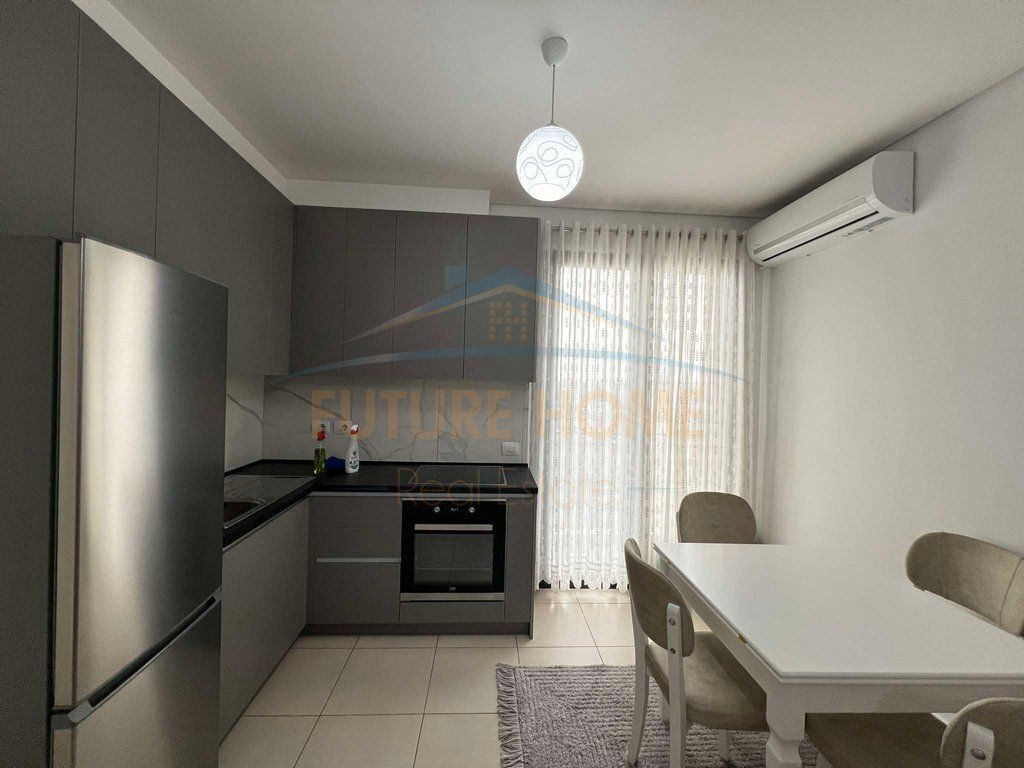 Affitto, Appartamento 2+1, Via Kavaja, Tirana
