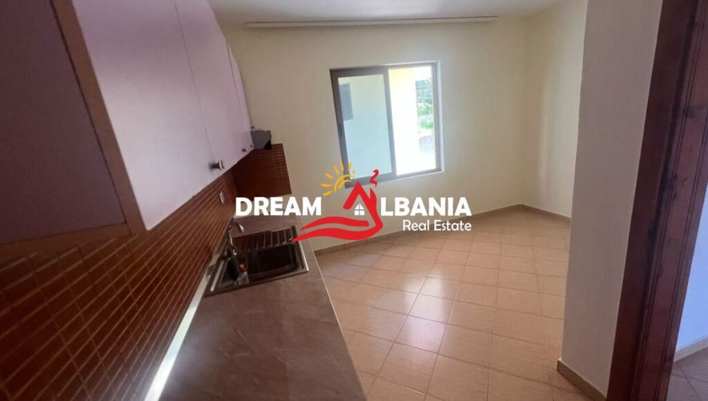 Jepet me qera kat vile 1+1 tek rruga Idriz Dollaku prane Ali Demit ID(4251471)