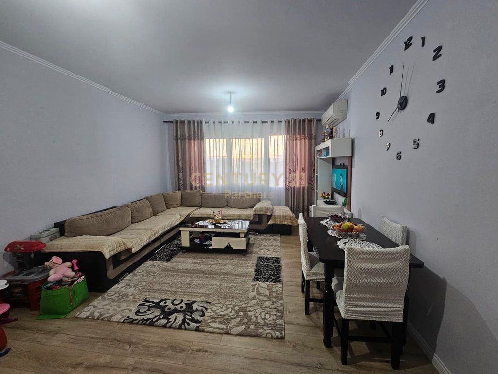 SHITET APARTAMENT 1+1 NË ASTIR