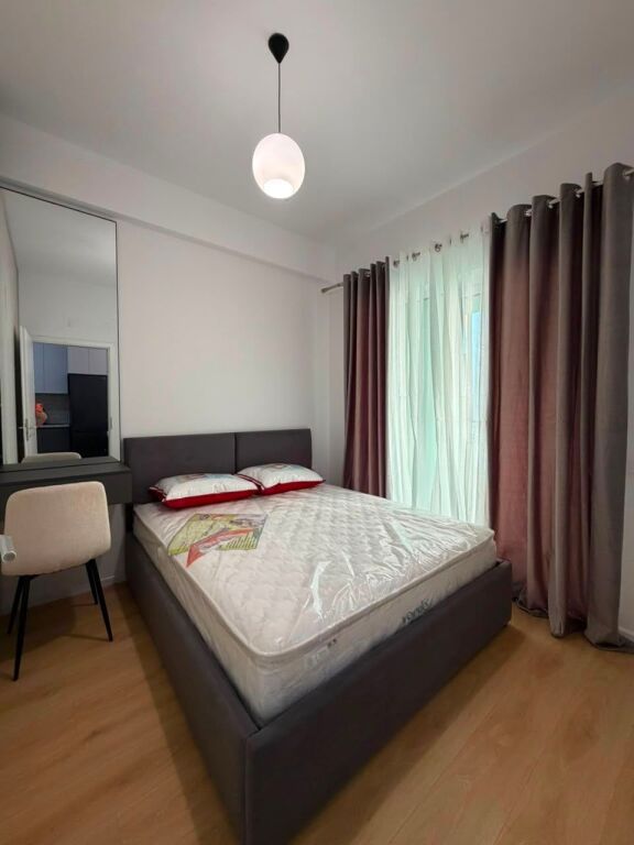 🏡 Jepet me qira apartament 1+1  📍 Vendndodhja: Kompleksi Kadiu