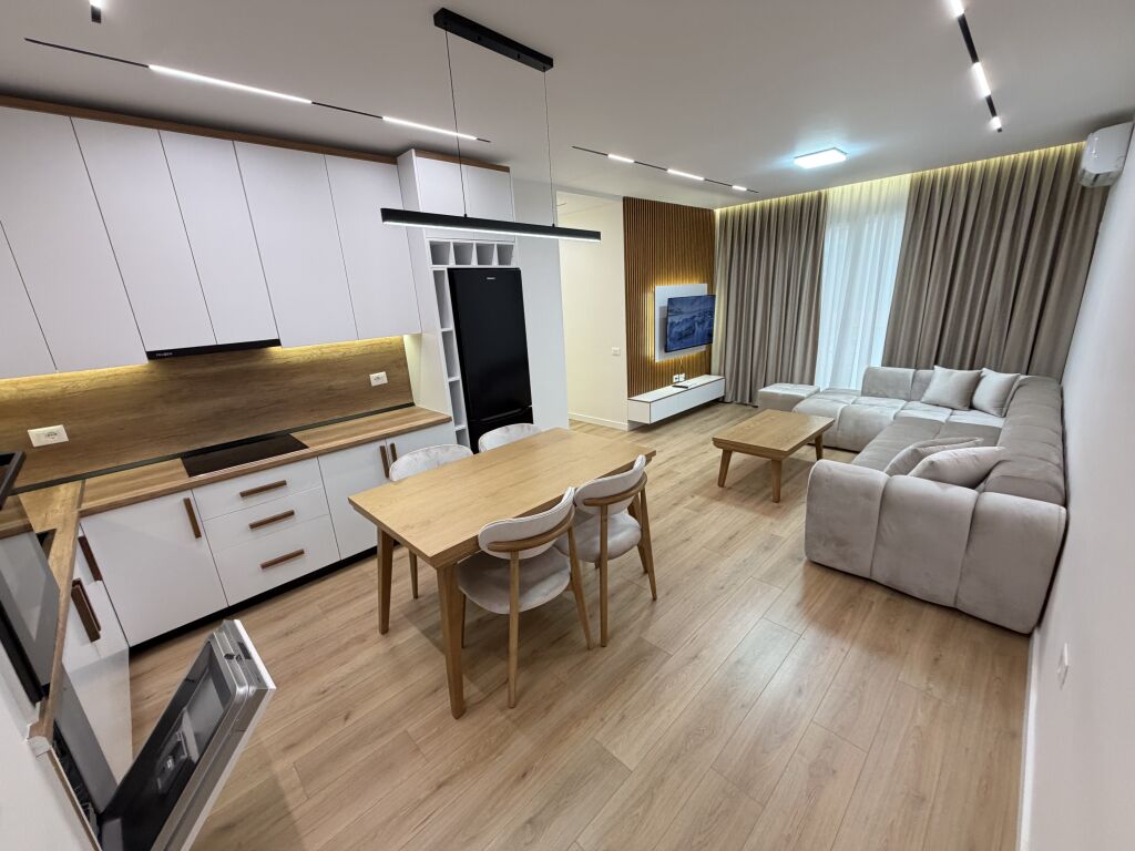 🏡 Jepet me qira super apartament 2+1+2  📍 Yzberisht, tek KMY, përballë Fitness Bar UNIK   💶 Çmimi: 60,000 Lekë/muaj  