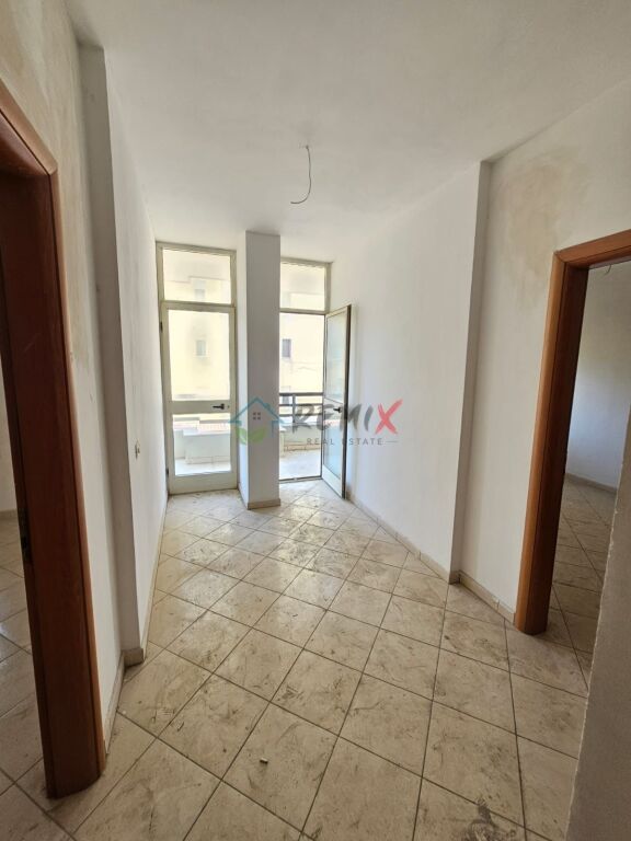 SHITET APARTAMENT 3+1+2  NE PLAZHIN ILIRIA, DURRËS