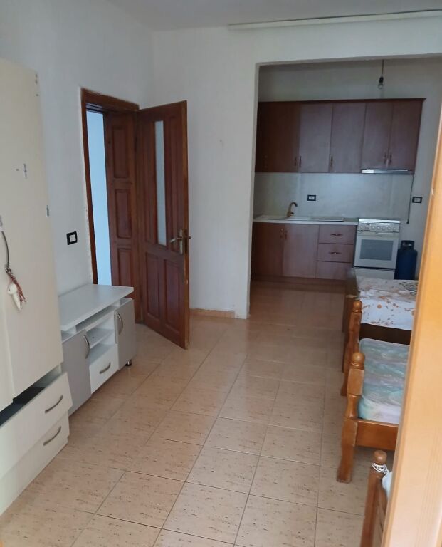 Qera | Shtëpi private 2 + 1 | Qyteti Studenti | 240 €/muaj