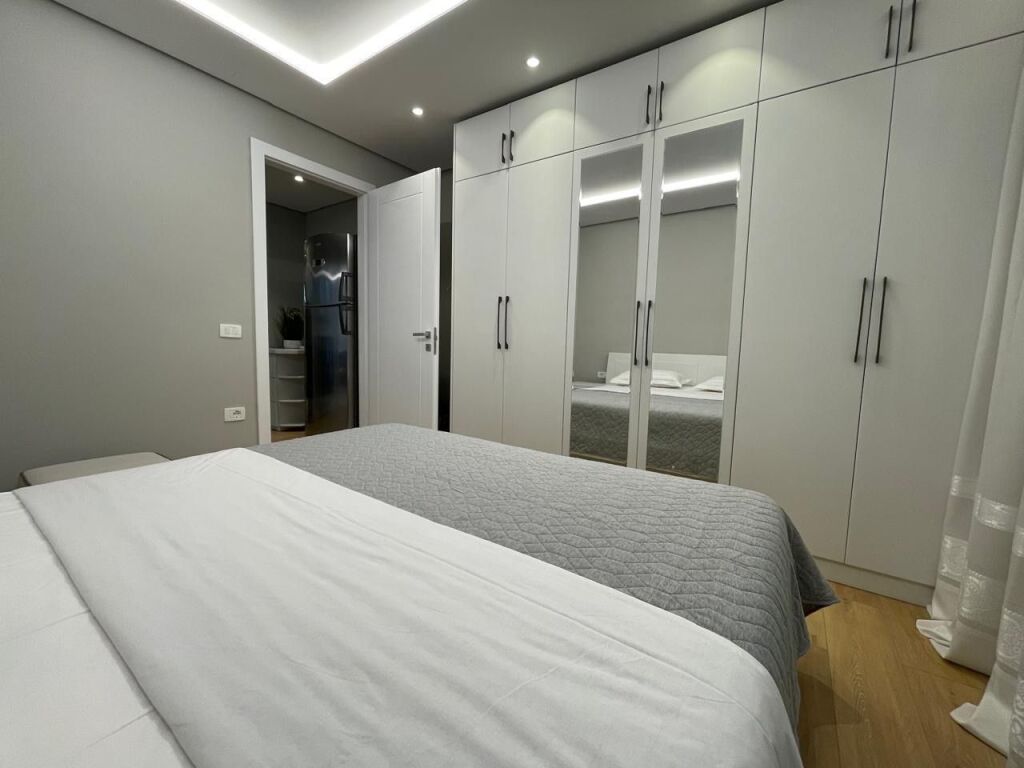 Apartament 1+1 per qira ne Vasil Shanto !
