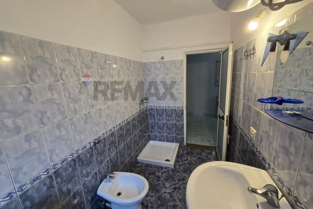 Appartamento - In Vendita - Via Mine Peza, Tirana