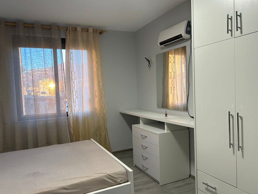 For rent, Apartment 2+1+2, Ballet School, Tirana. 650 €