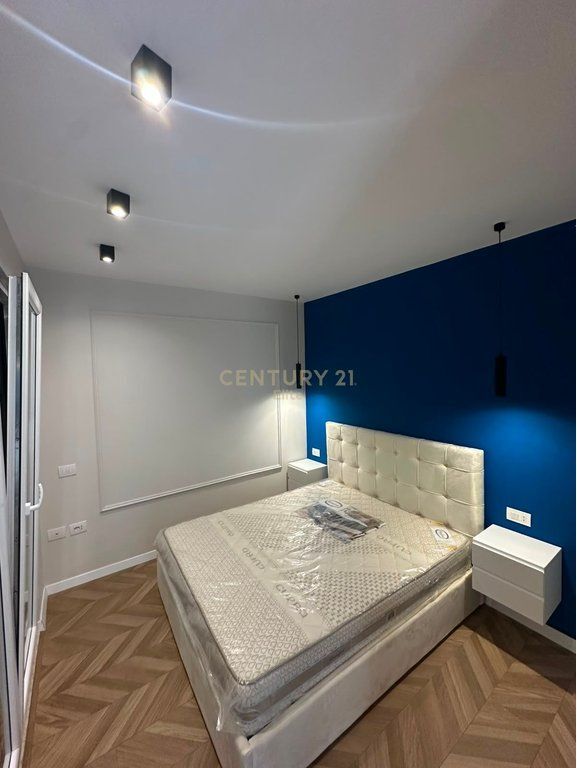 Jepet me qira apartament 1+1 perball Kompleksit Halili! 750 € /Muaj