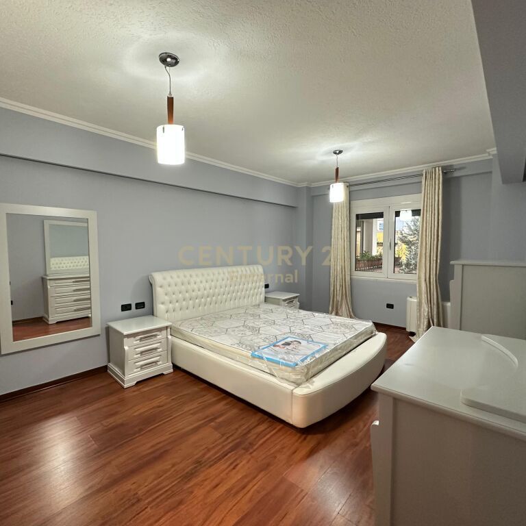Apartament 3+1 per qira tek Rruga Sami Frasheri