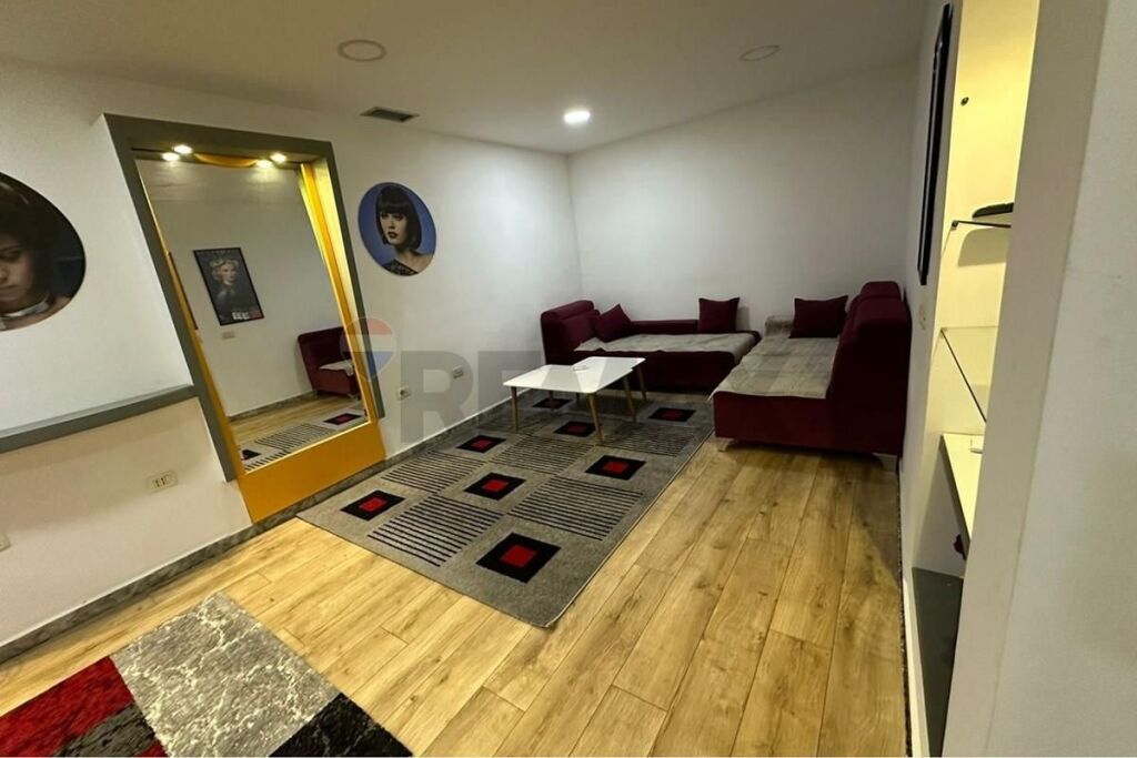 Apartament - Për Qira - Liceu Artistik, Tiranë