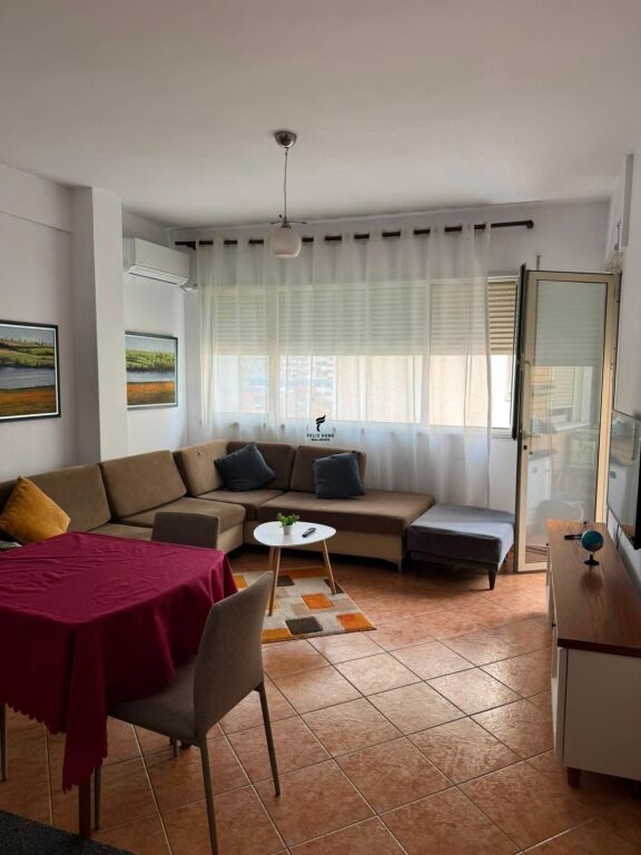 APARTAMENT ME QERA 1+1 KOMUNA E PARISIT 55.000 LEKE FH-82161