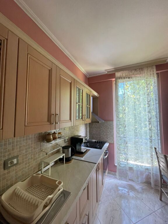 Jepet Me Qera Apartament 1+1+1 Ballkon
