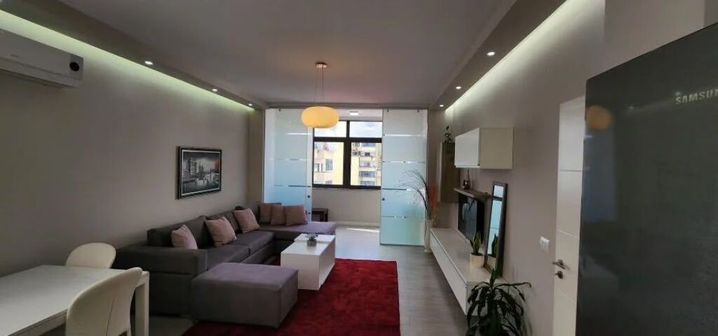 JEPET APARTAMENT ME QERA 1+1, RRUGA E KAVAJES