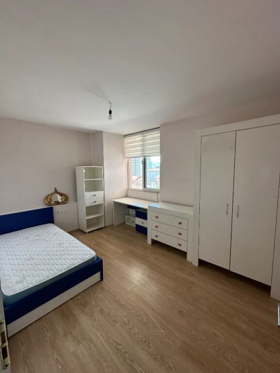 APARTAMENT 2+1 ME QIRA RRUGA DRITAN HOXHA