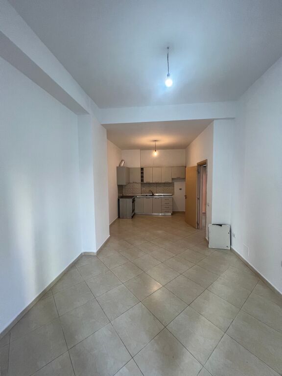 APARTAMENT 1+1 ME QERA RRETHI ASTIR