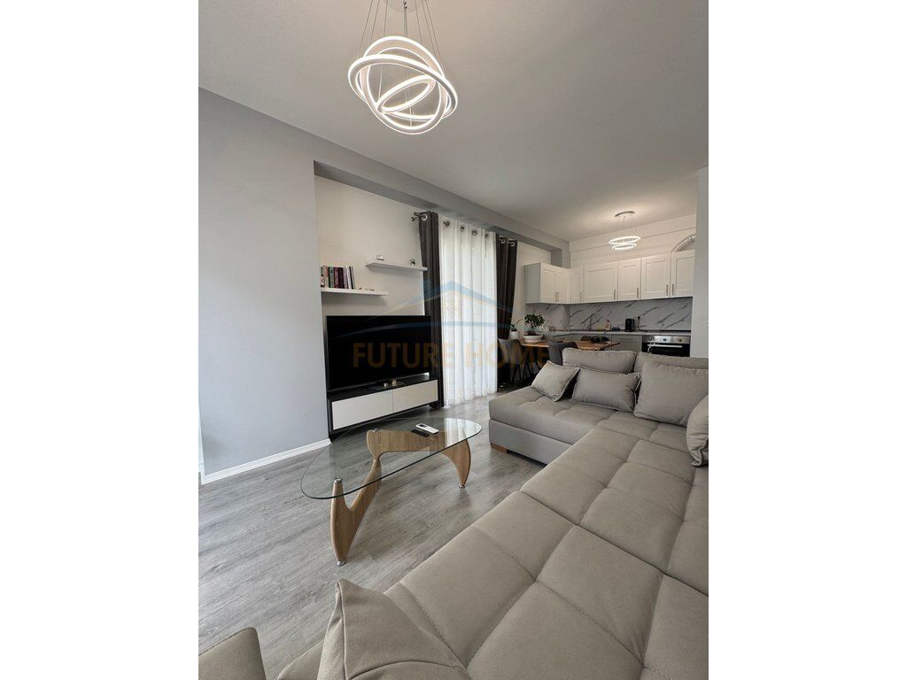 Qera, Apartament 2+1 Univers City, Tiranë