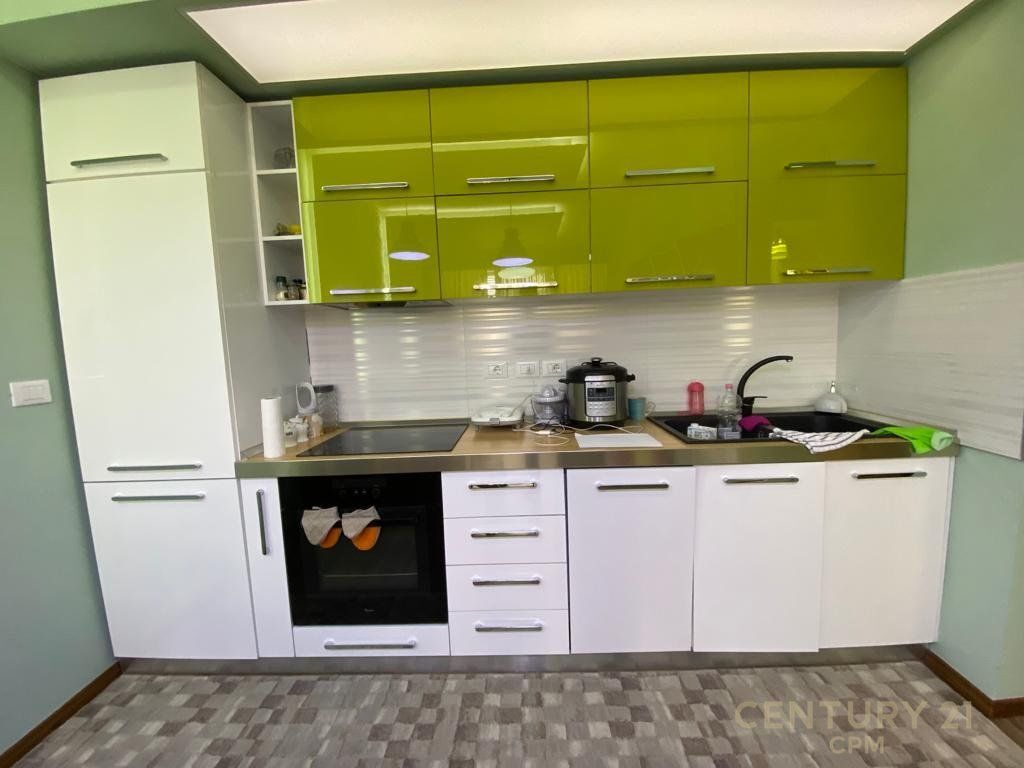 Tek Kika 2 Shesim Apartament 2+1!