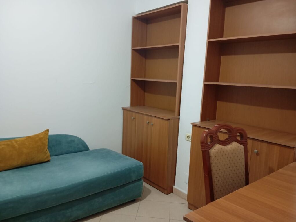 Qera | Apartament 2 + 1 | Rruga e Elbasanit | 500 €/muaj