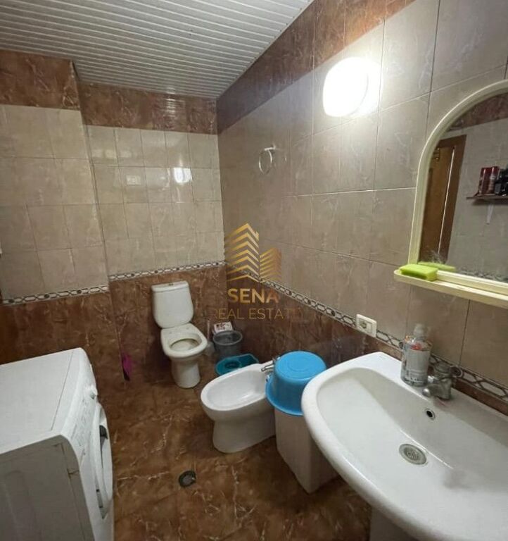 Qira,  Apartament 1+1, Myslym Shyri, 50.000 Lek/muaj