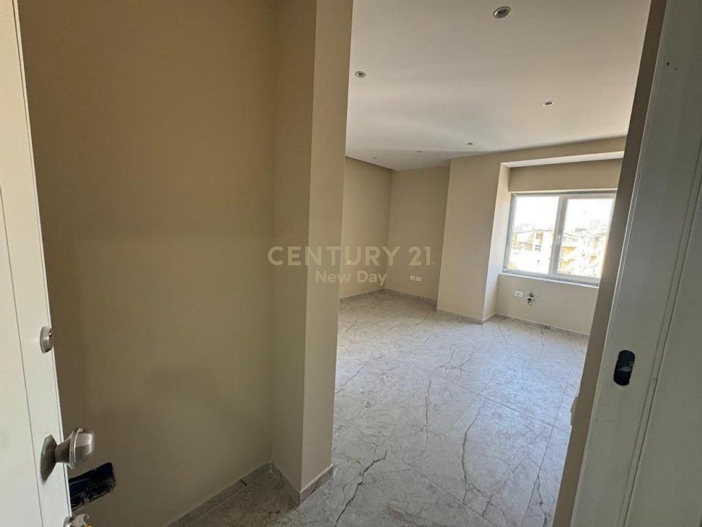 1+1 with sea view in Golem