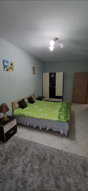 Apartament me Qera