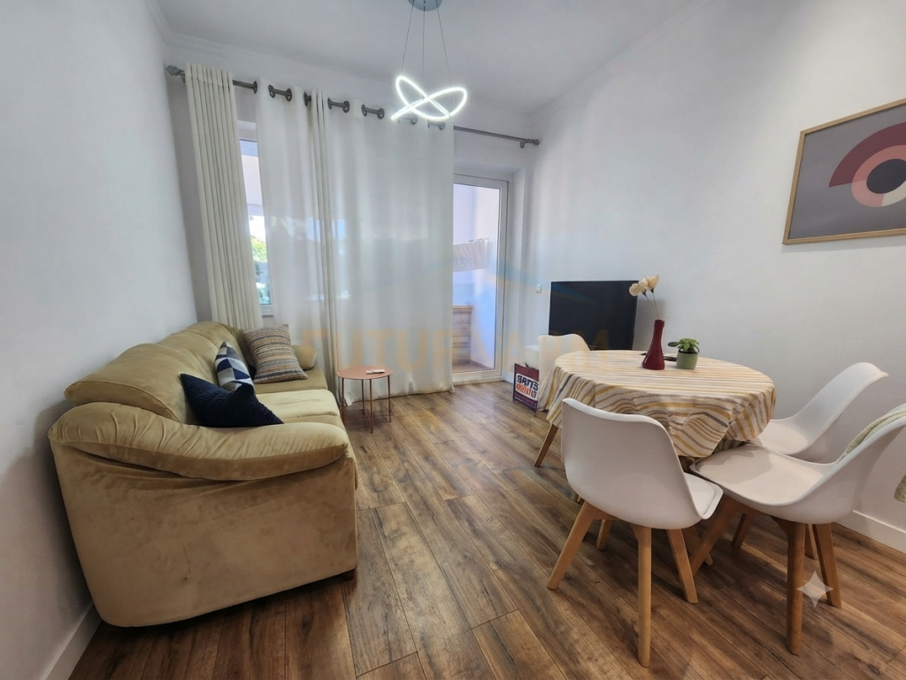 Qera, Apartament 1+1, Myslym Shyri, Tiranë