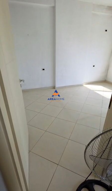 APPARTAMENTO 2+1 IN AFFITTO "ASTIR, VICINO VILA L" 35.000 LEKE