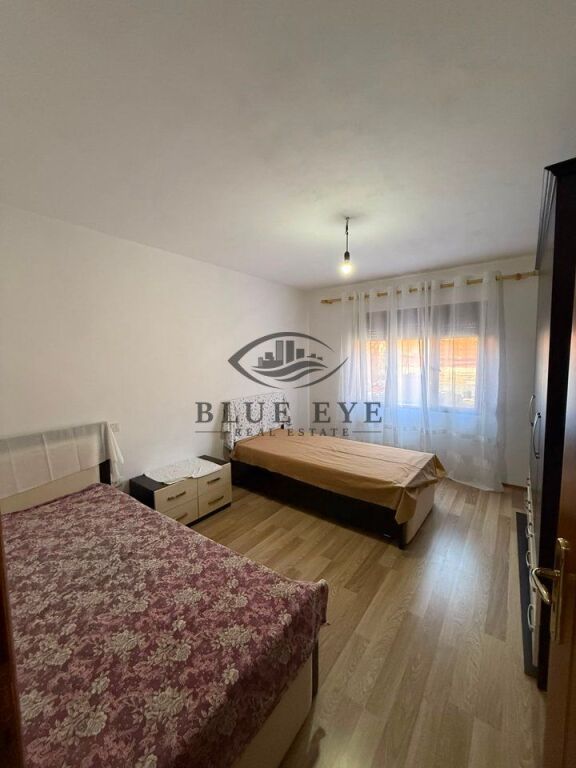 Apartament 2+1 per Shitje në tek Muzeumi, Durrës!