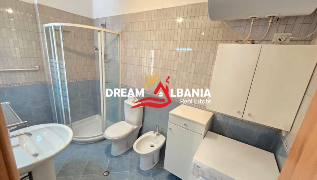 Apartament 2+1+2 me Qera Tek Pazari i Ri ne Rrugen Beqir Luga ne Tirane (ID 42214776)