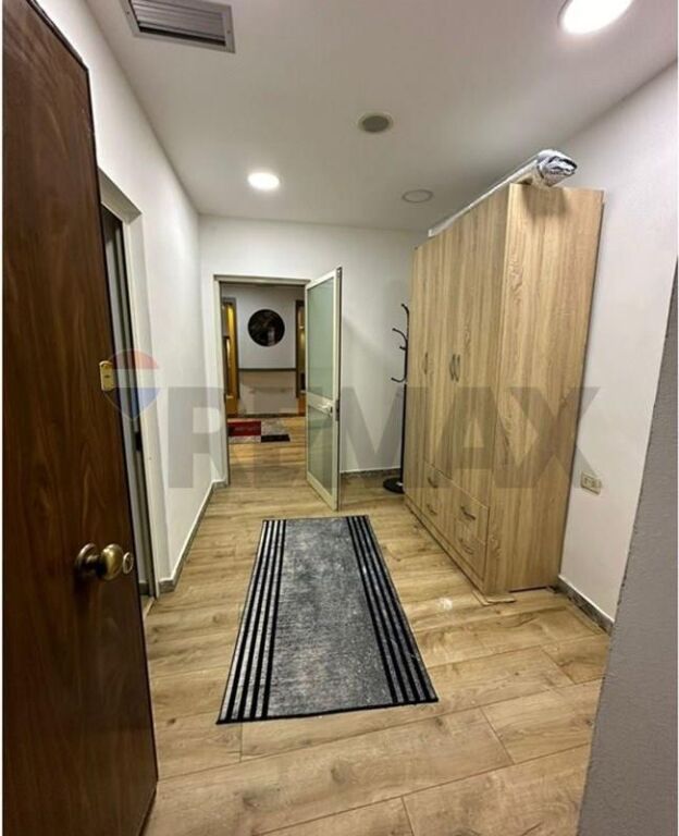 Apartament - Për Qira - Liceu Artistik, Tiranë