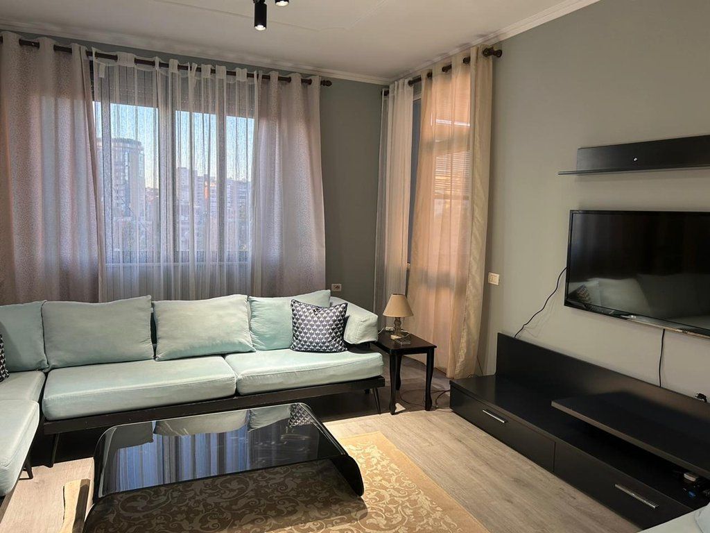 For rent, Apartment 2+1+2, Ballet School, Tirana. 650 €