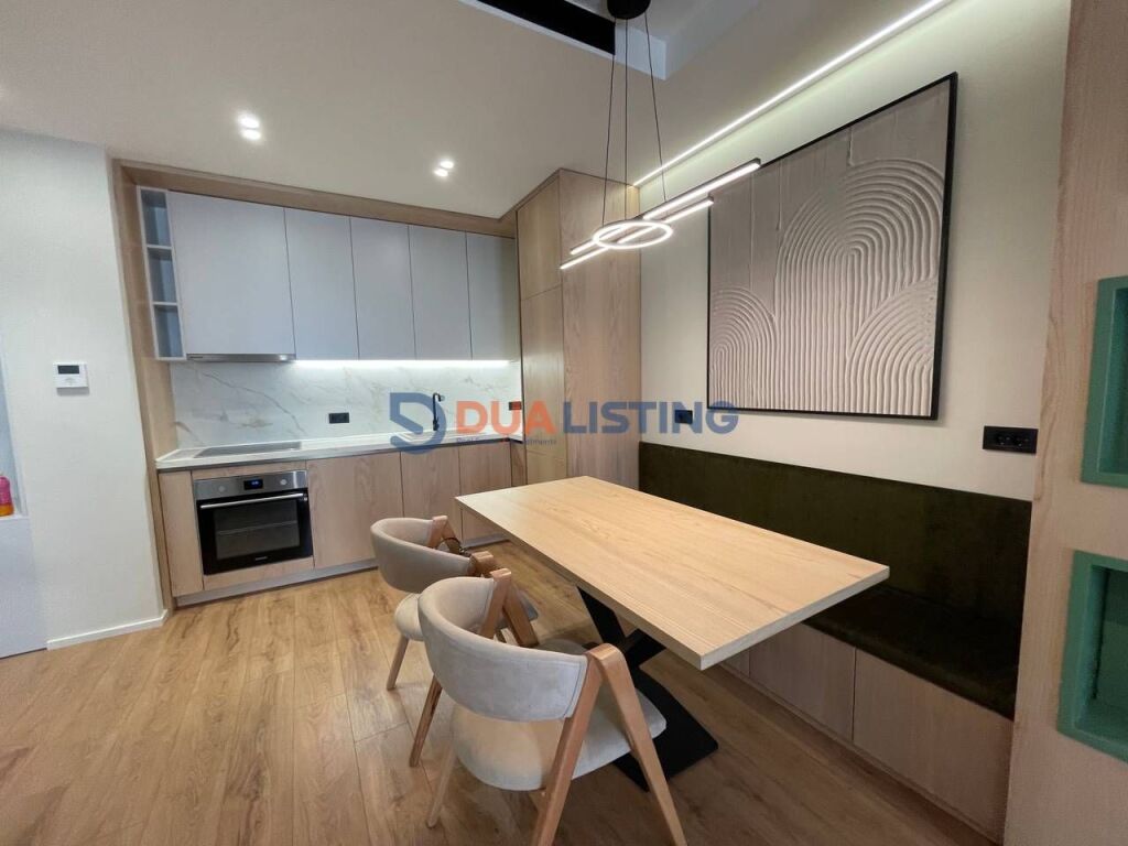 Japim me qira Apartament modern 1+1 te Rezidenca Golden Tower , Rruga Mine Peza!