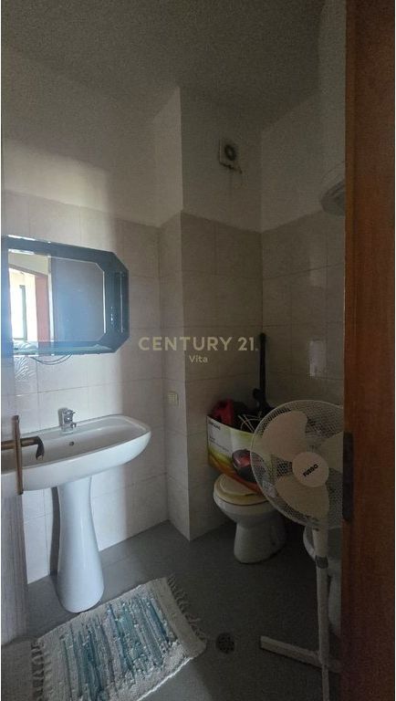 JEPET ME QIRA APARTAMENT 2+1+2 VOLLGA, DURRES!