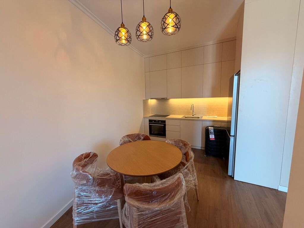 Qira, Apartament 2+1+2+ Post Parkimi, Altana Luxury Residence, Rruga e Kosovarëve, Tiranë.