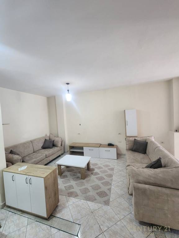 Apartament 1+1 per qira tek Fresku, Tiranë 400 euro