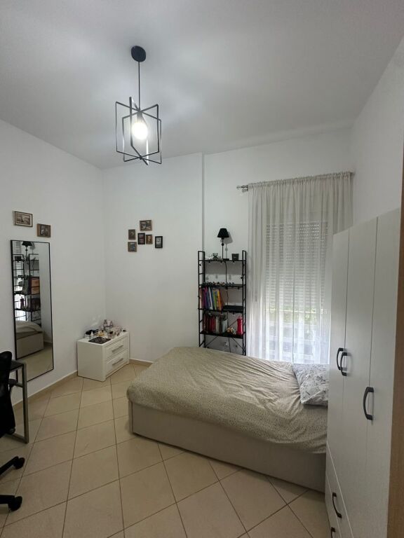 Jepet me qira 2+1+1 Kthesa e Kamzes Casa Italia 650€