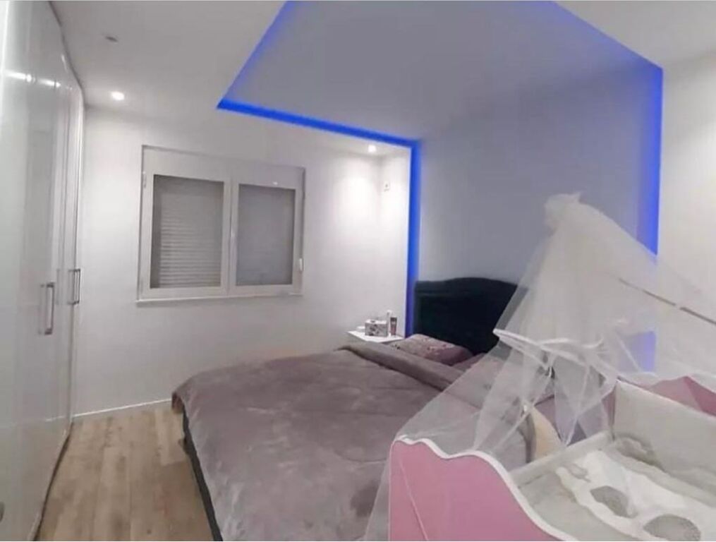 Super ap 1+1 al 21 Dhjetori (dietro l'hotel Mondiali)