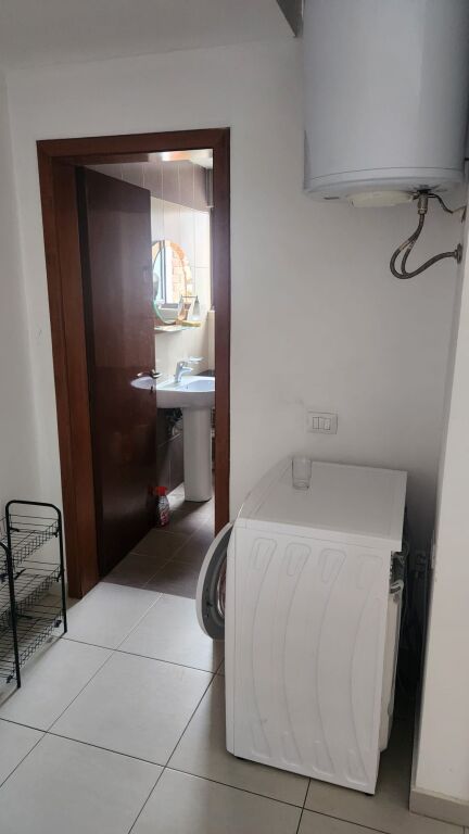 Jepet Apartament me Qira – Sauku i Vjetër, Tiranë