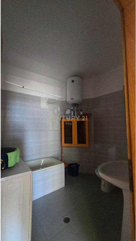 JEPET ME QIRA APARTAMENT 2+1+2 VOLLGA, DURRES!