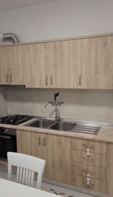 APARTAMENT ME QERA 2+1 YZBERISHT 60.000 LEKE FH-82117