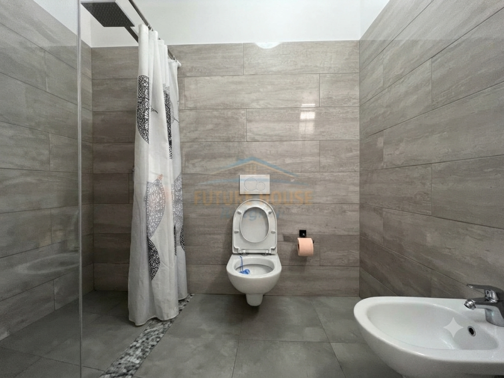 Qera, Apartament 1+1+Parkim, Ish Tregu Elektrik, Tiranë.