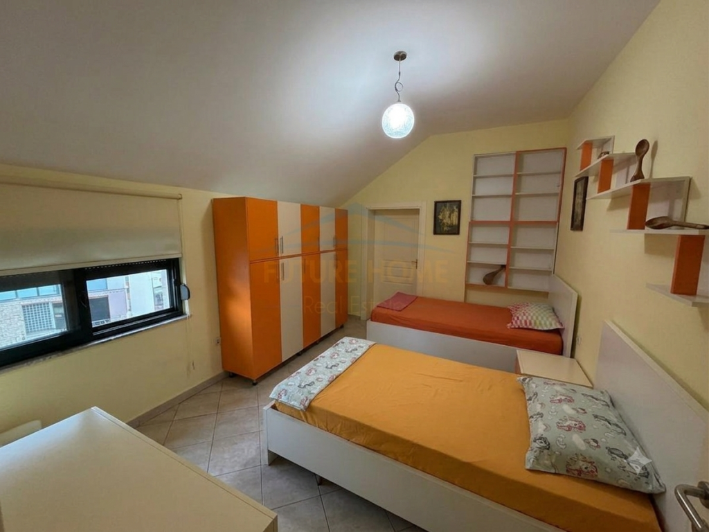Shitet, Apartament 2+1, Liqeni i Thate, Tirane.