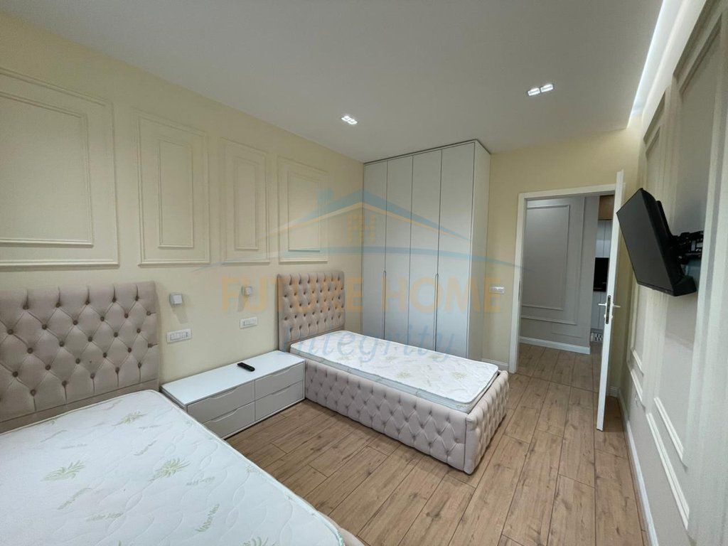 Qera, Apartament 2+1+2+2 Poste parkimi, Liqeni i Thatë, Tiranë. 1,400 €