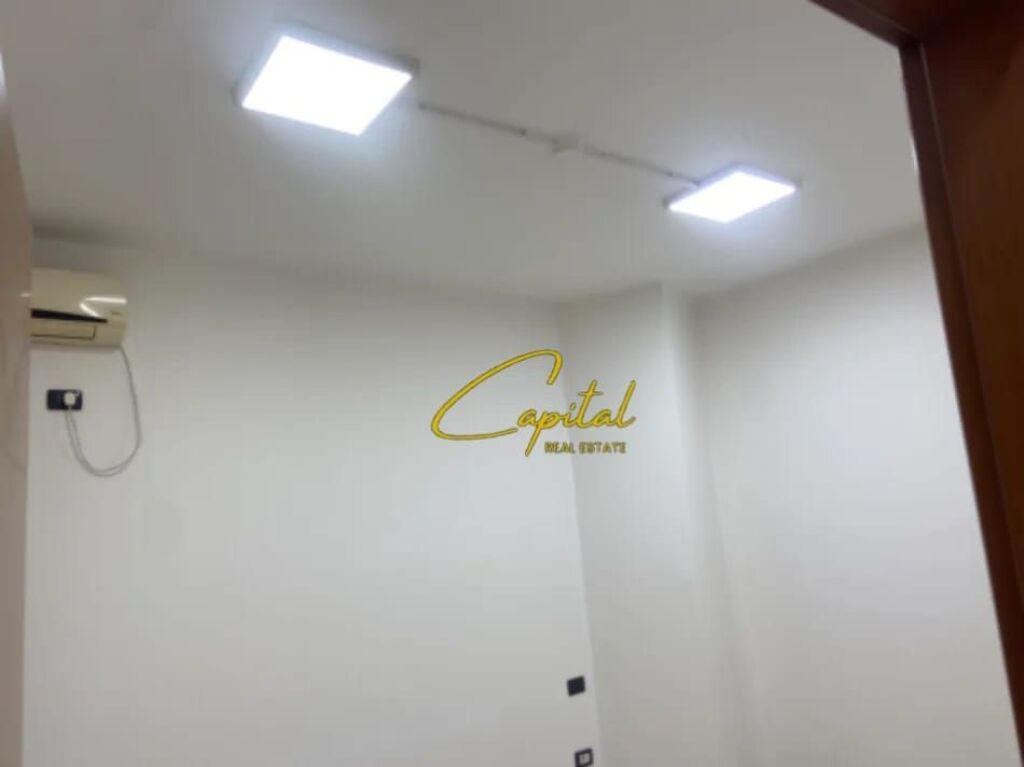 AMBIENT BIZNESI ME QIRA 76 M2 ASTIR 70.000 LEKE