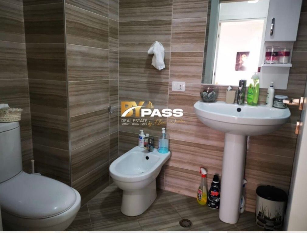 APARTAMENT 1+1 ME QIRA NE QENDER, TIRANE (Toptani)