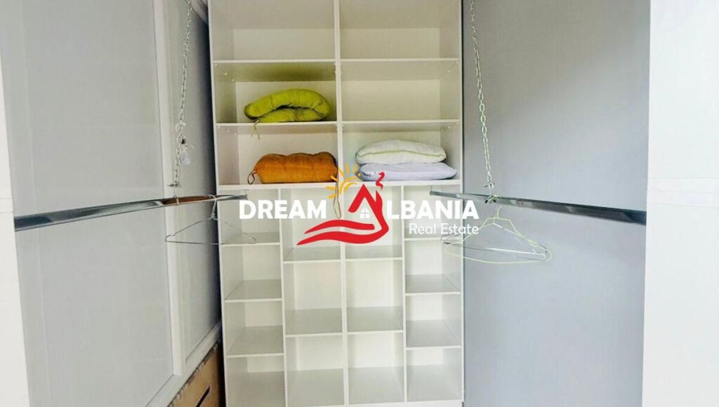 Apartament 2+1+3 Ballkone Me Qera Tek Liqeni i Thate (ID 52215002)