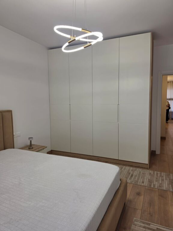 🏡 Jepet me Qira Apartament 1+1 – Pas Globe, Rruga e Kavajës
