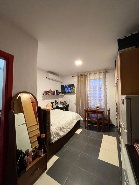 Kodra e diellit vendesi Studio arredato in vendita