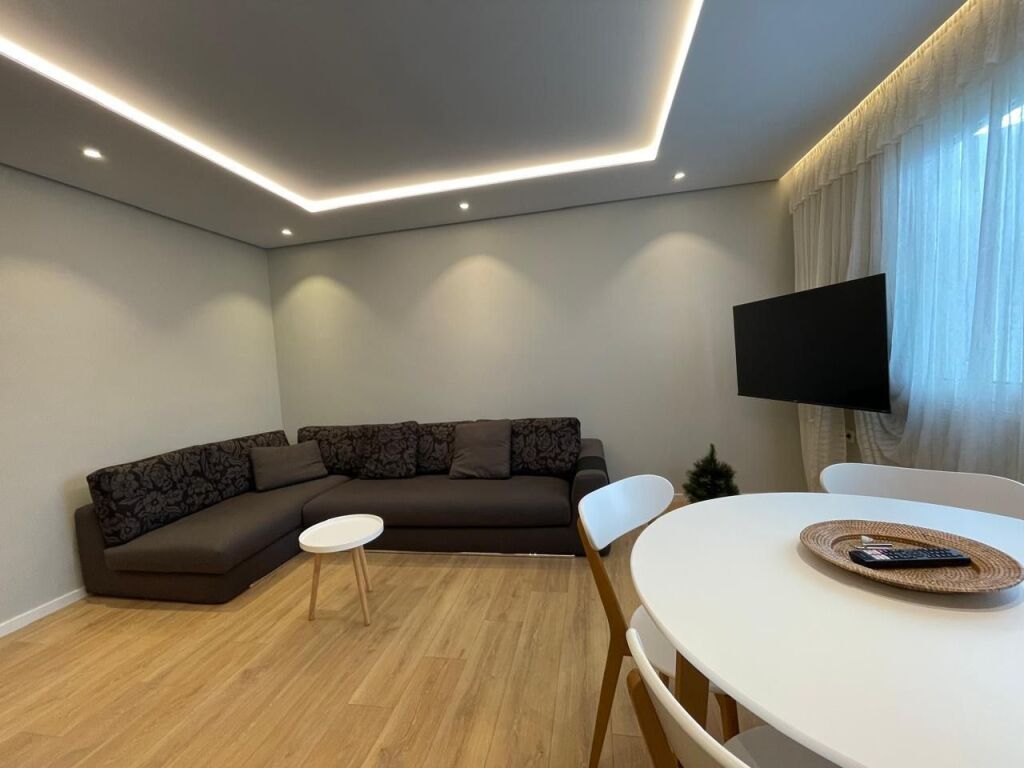 Apartament 1+1 per qira ne Vasil Shanto !