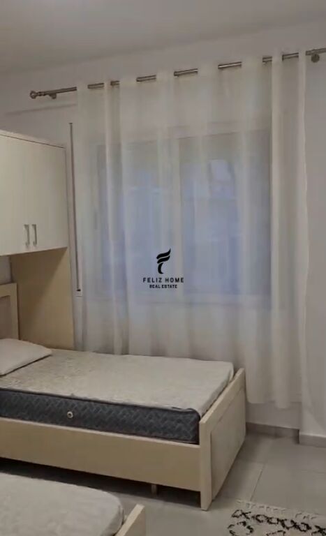 APARTAMENT ME QERA 2+1 YZBERISHT 60.000 LEKE FH-82117