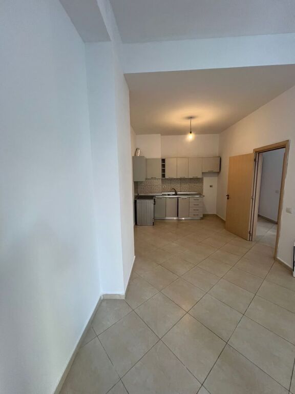 Apartament 1+1 me qera Unaza e Re